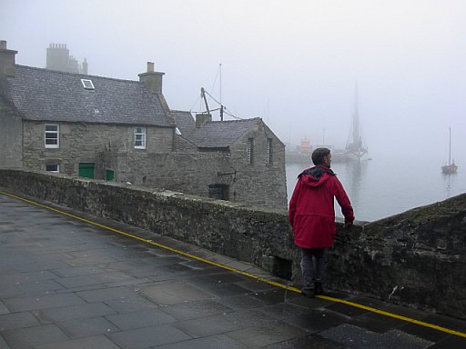 foggy Lerwick.jpg, 34592 bytes